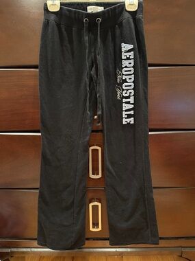 Aeropostale Black Sweatpants with Vertical Logo